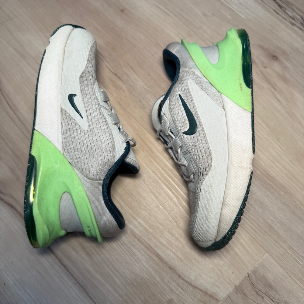 Nike Air Max 270 Go Kids Shoes - White and Green Size 9C